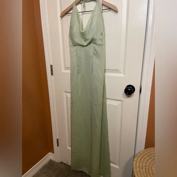 Watters & Watters Sage Green Halter Floor Length Gown Coquette Girl Size 2 - Picture 2 of 9